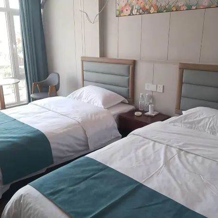 Hong Yue Hotel in Yi Yuan County