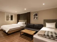 New Day Hotel Các khách sạn gần Đại lộ Teheran