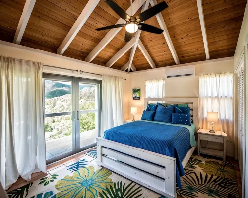 Salty Kisses & Goodnight Wishes-Come enjoy St. John, USVI, in peaceful Coral Bay Hotels in Coral Bay