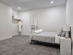 Remodeled 1890 original 2 bed in Wheeling w partial views of the Ohio River.