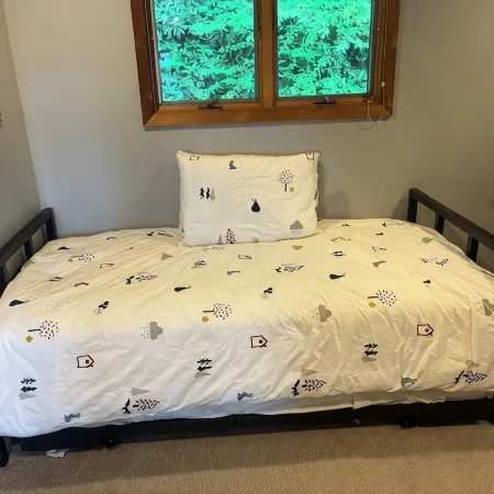 Endless Lake Views, Amazing Sunsets overlooking a state park!
