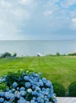 Lakefront Oasis near Lewiston & Niagara Falls