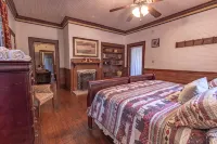 Spacious Historic Estate Home • Ideal for Families & Groups - 4 stjerner