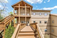 Relaxed Retreat with Premiere Location and Views, Only 6 Steps to Get In, Garage - Gym