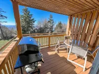Cozy Renovated Summit Condo – 5-Min Walk to Slopes, Deer Views! - 3-Star