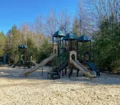 Winni Chalet w/ lake, beach, & boat launch access