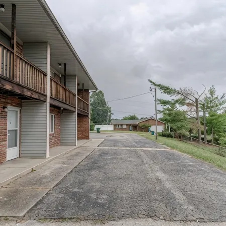 Quiet Fort Knox Townhome  Bourbon Trail Stay Near Louisville Airport