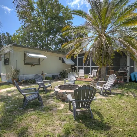 3 bedroom Farmhouse on the River