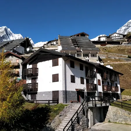 Ski Chalet Cervinia Bassi Ski-in-Ski-Out 6 Persons Sunny Terrace Wifi