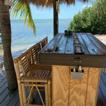 NEPTUNES END - 4 Bedrooms / 3 Bathrooms Waterfront Retreat-  Pool & Sunset Views