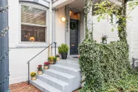 The Arusha House Capitol: Hill : Garage : Yard - Bungalows