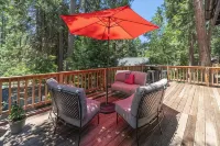 Arnold’s Cozy Cabin  – Rustic-Modern Retreat Near Big Trees & Bear Valley