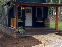 Cabernet Cabin near JVD vineyard Hotels in Traphill
