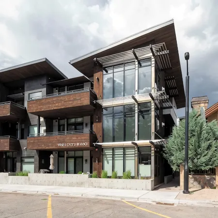 Luxury 2 Bedroom Condo in Downtown Ketchum