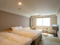 Grand Hostel Ldk Odori Park Hotels near Zepp Sapporo
