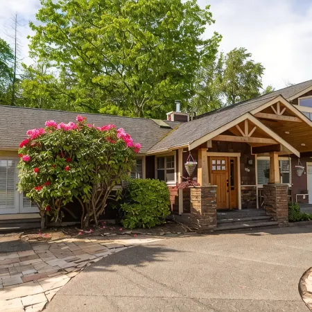 High-End Contemporary Custom Home on 244 Acre Park