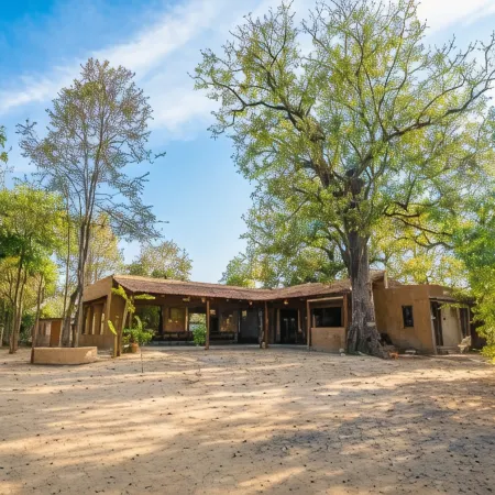 Mahua Vann Pench