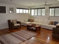 'SEASIDE RETREAT' beach & nature at your doorstep Hotels in Wooli