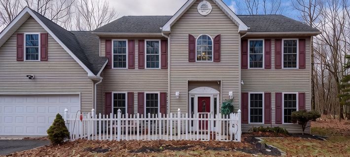 10 Seat Home Theater. Office. Step-Free Entry. Seniors Welcomed. Pet Friendly! Hotels in Penn Forest Township