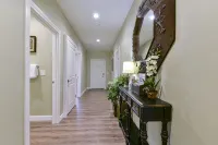 STUNNING 3-BEDROOM LUXURY CONDO/HEART OF BRANSON/INDOOR POOL/SPACIOUS/NO-STEPS! - Boutique