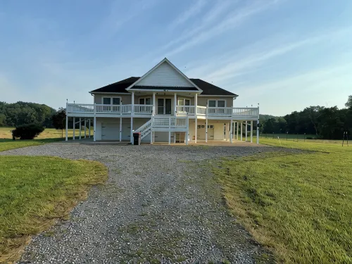 Spacious Family Gathering House on the Shenandoah River - 3-Star