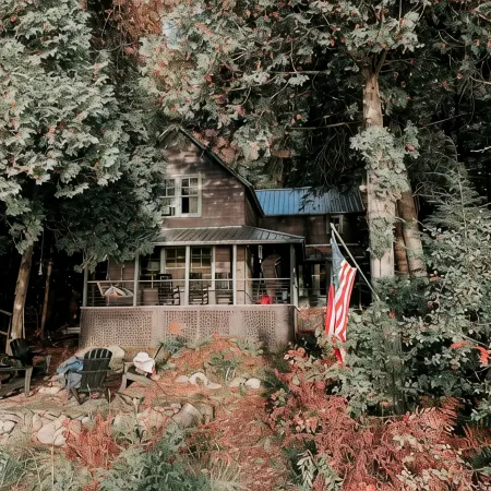 Cozy Waterfront Lake Cabin - New Listing - Adirondacks - Long Lost Lodge