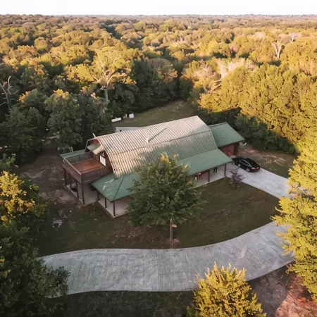 Spacious log cabin for country getaway