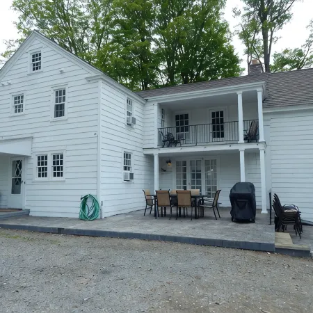 Destination, Overlooking Cooperstown, Large Grounds, 6.2 miles from Dreams Park.