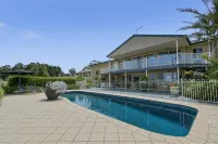 Resort Style Apartment (Ground Floor) - Pool & More. Pets Welcome. - Apartments