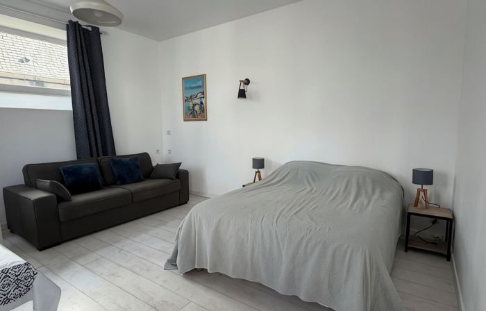 New studio less than 5 minutes from the beaches of the Pink Granite Coast