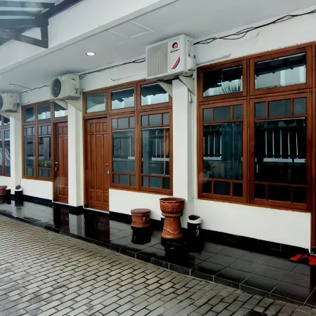 Hotel Fevytra Syariah Hotels in Umbulharjo