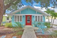 Private, charming home in downtown Stuart