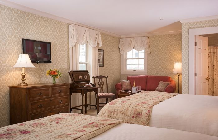 Deerfield Inn