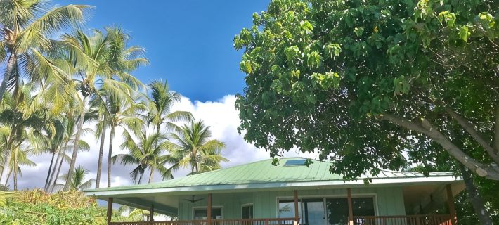 Private beach front property, the perfect getaway! Enjoy our slice of paradise. Hoteles en Puakō