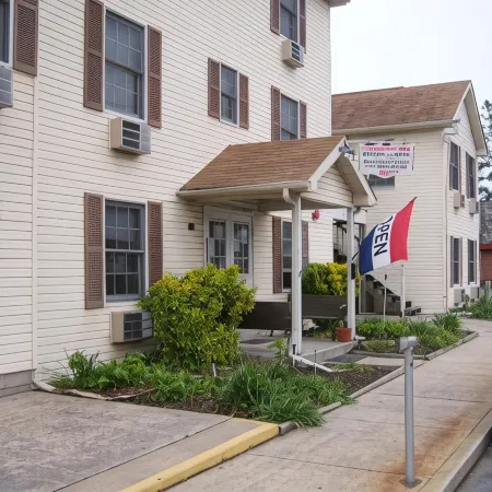 Summer Place Hotel
