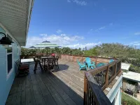 Beautifully renovated beach house with giant deck overlooking the Atlantic Ocean - 3-Star