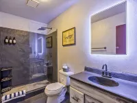 Rustic Refuge - minutes from downtown Fruita!4 beds Hotels in Fruita