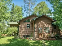 Crosslake Getaway! Pristine Sandy Beach on Trout Hotels in Crosslake