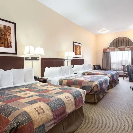 Ramada by Wyndham Weyburn