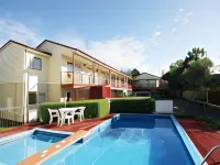 Avondale Motor Inn Hotels near Avondale