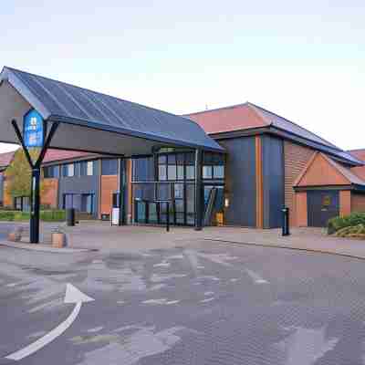 Days Inn by Wyndham Stevenage North Hotel Exterior