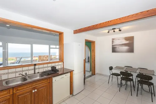 Surf-Check House - 3 min walk to the Beach - 3-Star