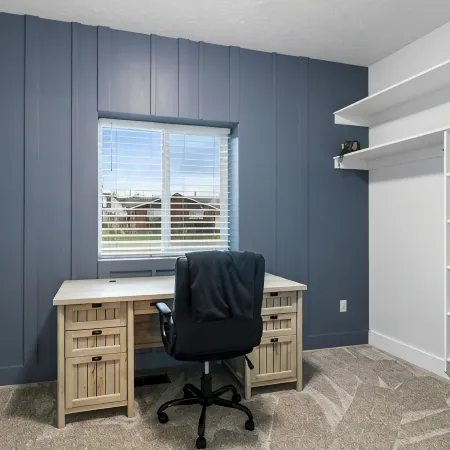 Charming 3-bedroom house in Caldwell with WiFi and AC.