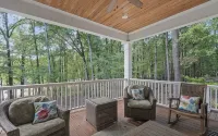 Spacious private home on Lake Oconee- located in a quiet cove. - 4つ星