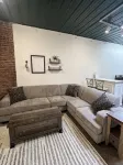 Charming 1-bedroom apartment in the village of enchanting Ellicottville - Homestays