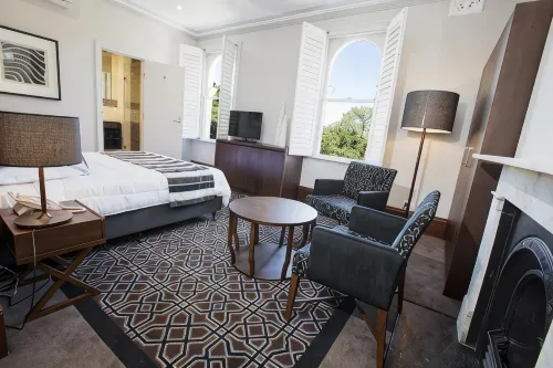 Avonmore on the Park Boutique Hotel