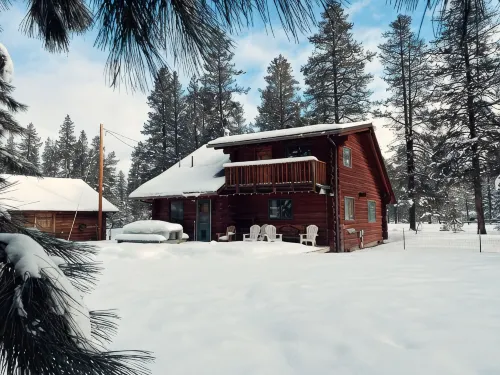 Modern-Cozy LOG CABIN near La Pine state park