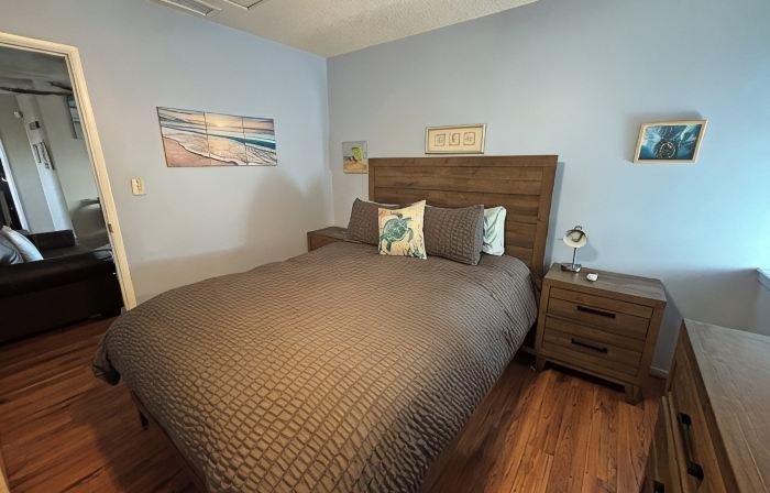 Spacious 3-bedroom with AC and WiFi in welcoming Cypress