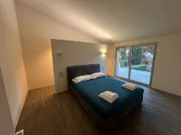 Luxury Villa Gated Parking EV Charge 7Min to Duomo