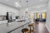Eclectic Urban Retreat - balcón